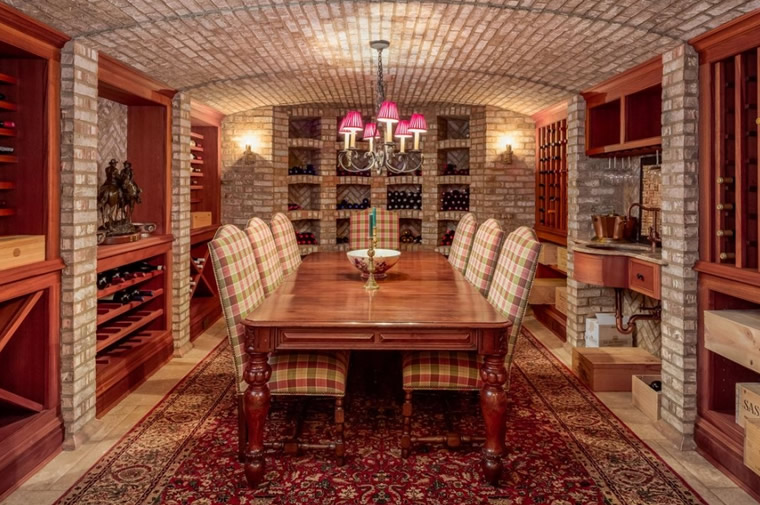 home wine tasting cellar