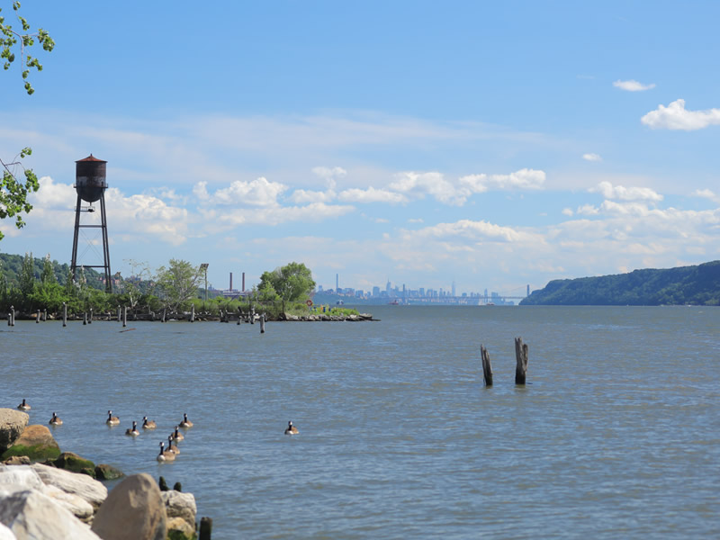 hudson river in hastings