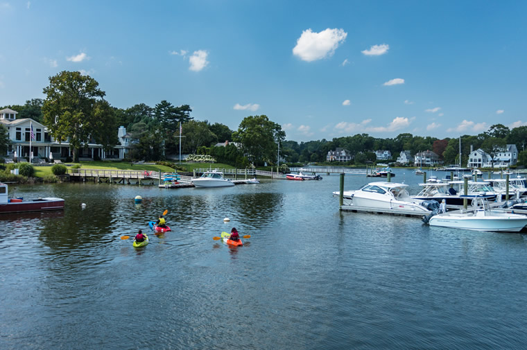 kayakers darien harbor