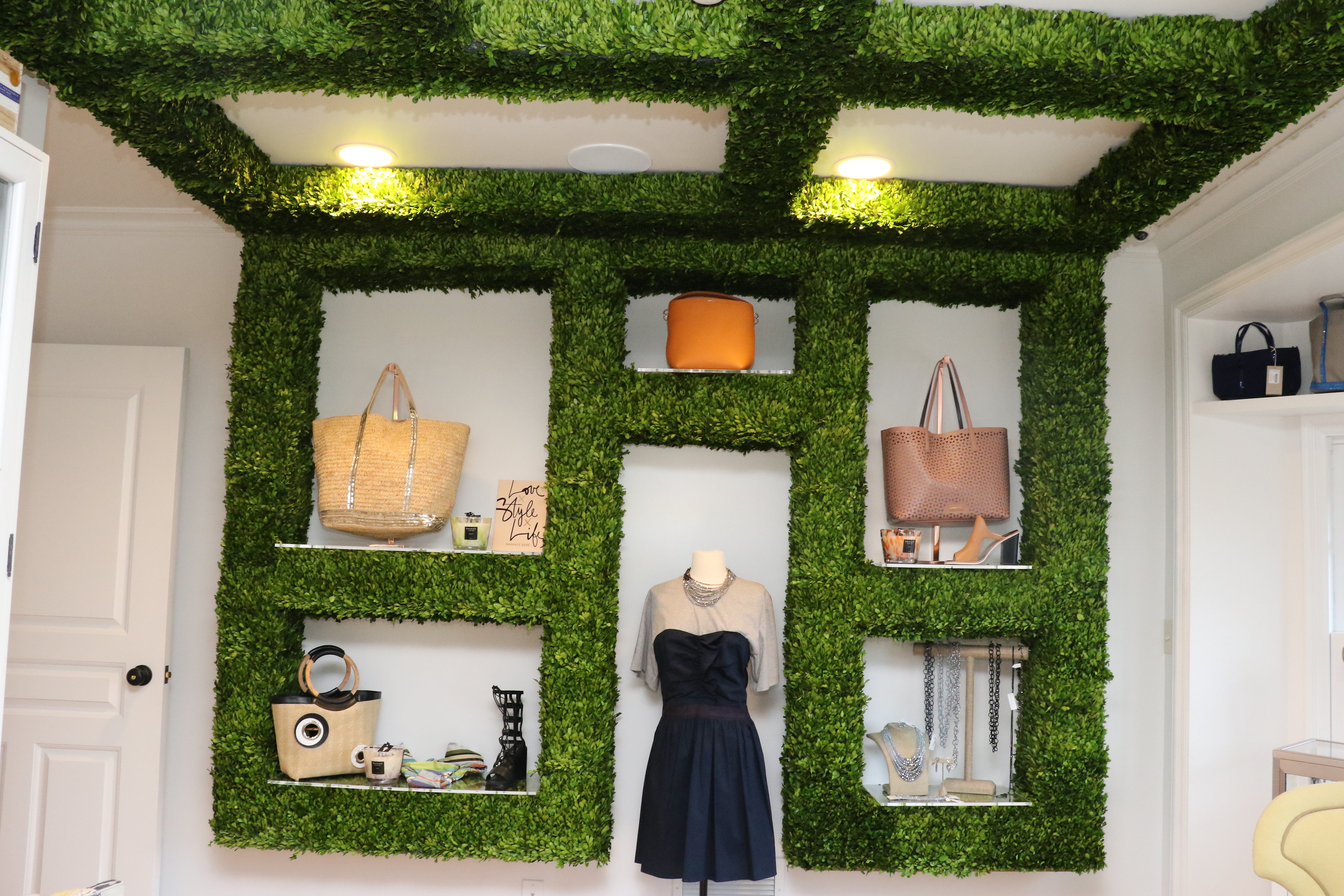 Perfect Provenance Interior